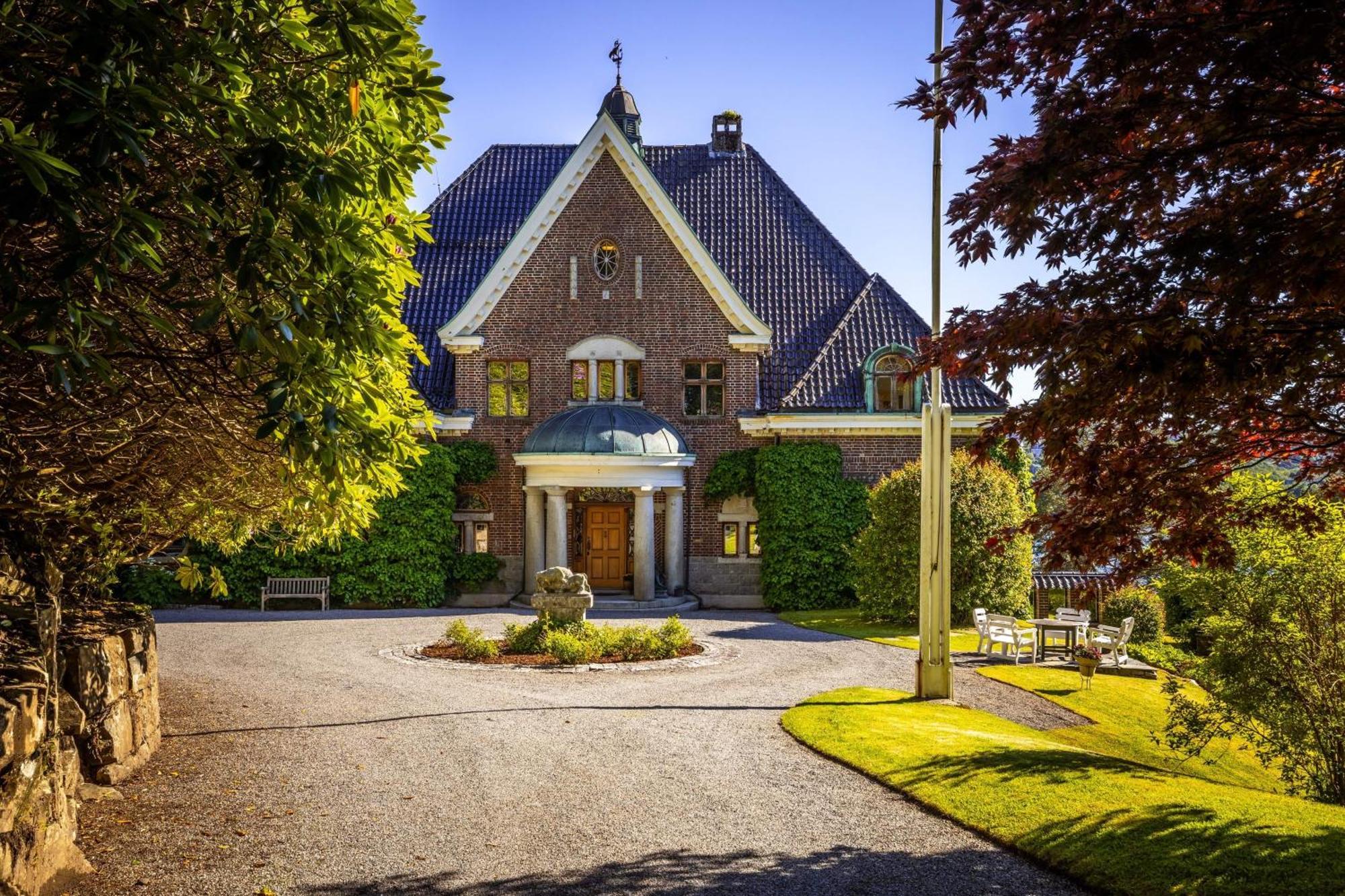 Unique Victorian Villa With Private Coastline Bergen Esterno foto