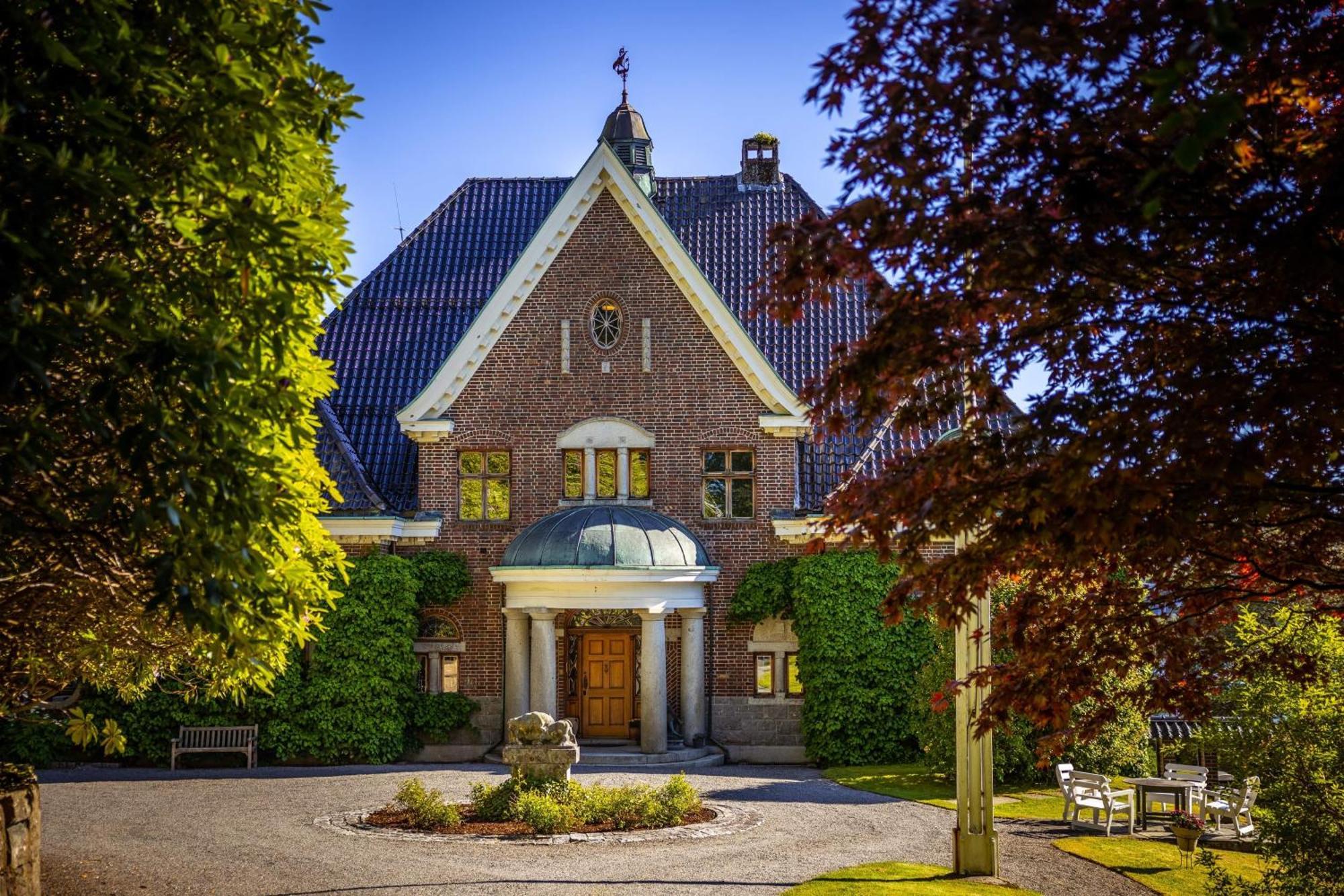Unique Victorian Villa With Private Coastline Bergen Esterno foto